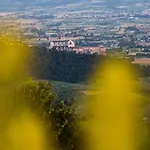Castello Di Petrata Hotel