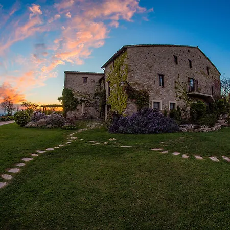 Hotel Castello Di Petrata 4*