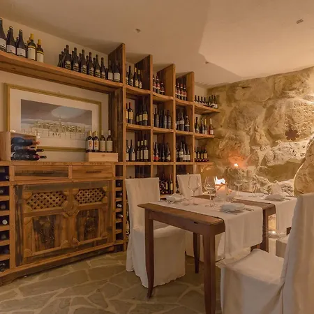 Castello Di Petrata Hotell 4*