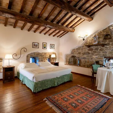 Hotell Castello Di Petrata 4*