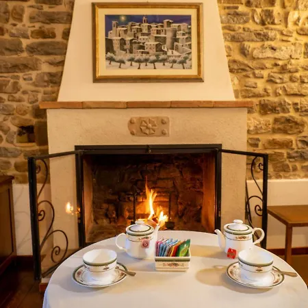 Hotel Castello Di Petrata