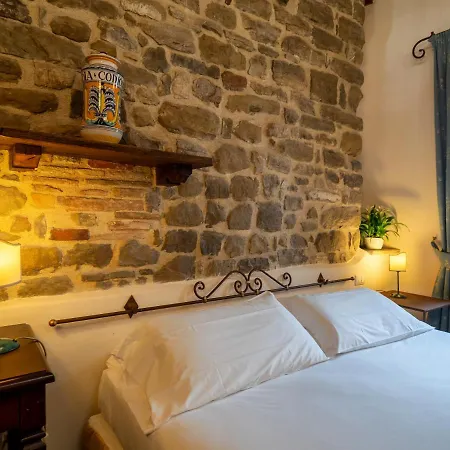 Castello Di Petrata 4*