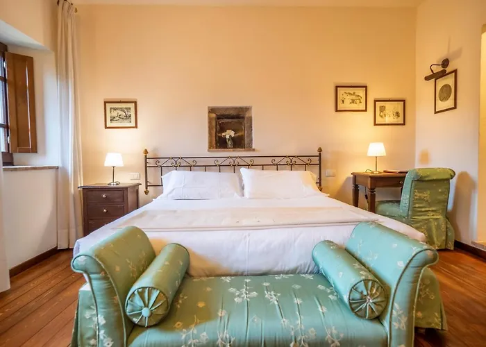 Castello Di Petrata Hotel