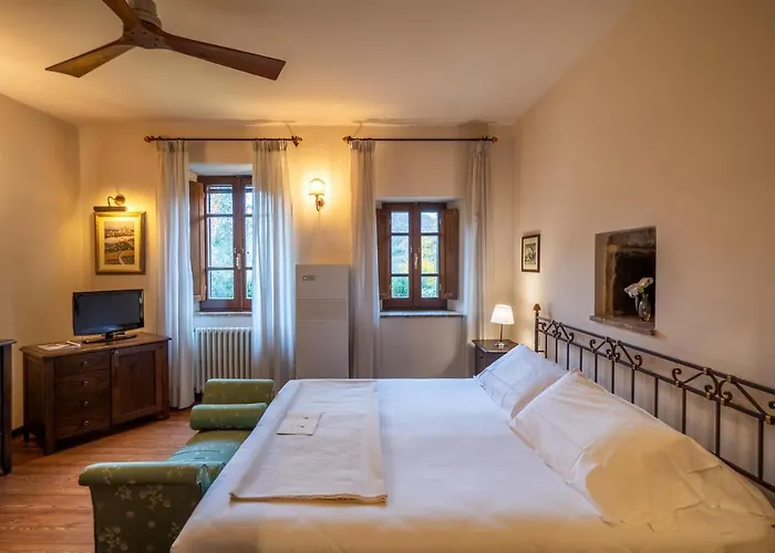 Castello Di Petrata Hotel 4*
