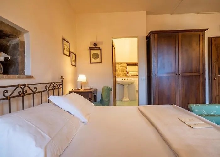 Castello Di Petrata 酒店 4*